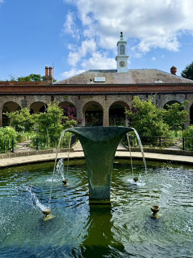 Art and Nature in Holland Park