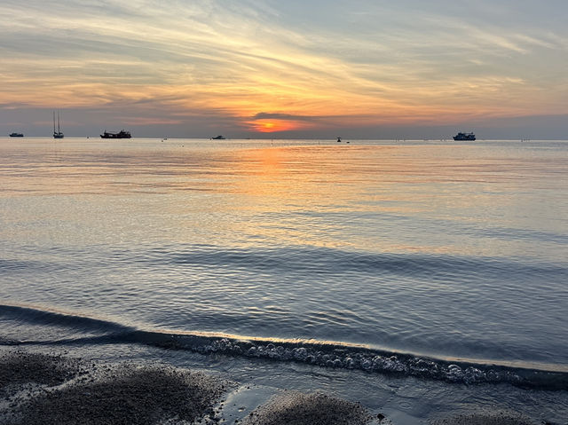 🏝️ W Koh Samui: The Island’s Chic Beachfront Playground ✨🍹