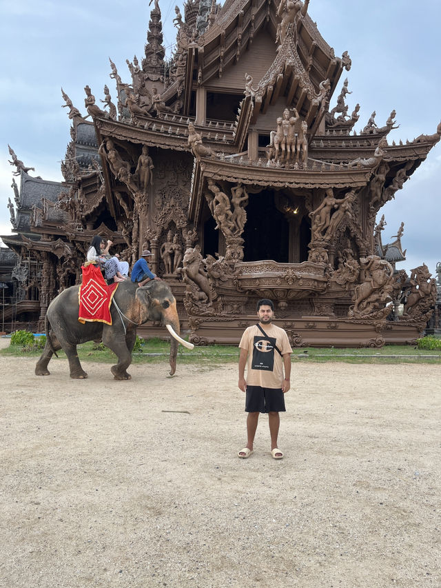 The Sanctuary of Truth – A Wooden Marvel in Pattaya