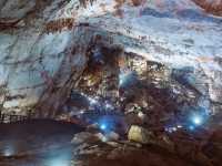 Paradise Found: Exploring Paradise Cave in Vietnam