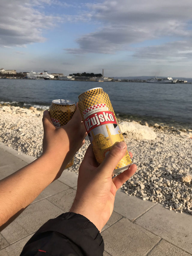 Grilled Fish and Famous Gelato: A Perfect Foodie Afternoon on Zadar’s Seaside Promenade