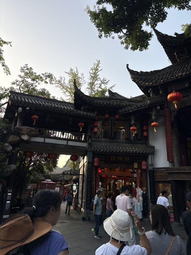 รีวิวถนนจินหลี่ เฉิงตู 🇨🇳