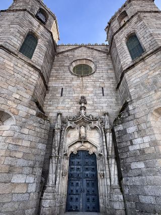 เสียงสะท้อนจากอดีต ณ มหาวิหารเซแห่งเมืองกวาร์ดา 🔔