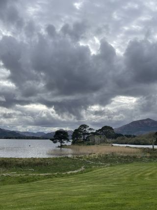 Castlelough Castle: a fantastic spot to add to your Killarney itinerary by bicycle 
