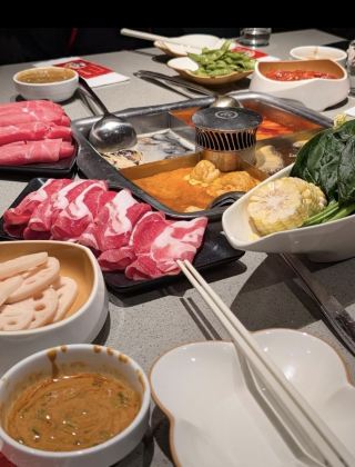 TOP 5 EATS IN BEIJING: DINE LIKE AN EMPEROR, A STUDENT, AND EVERYTHING IN BETWEEN!