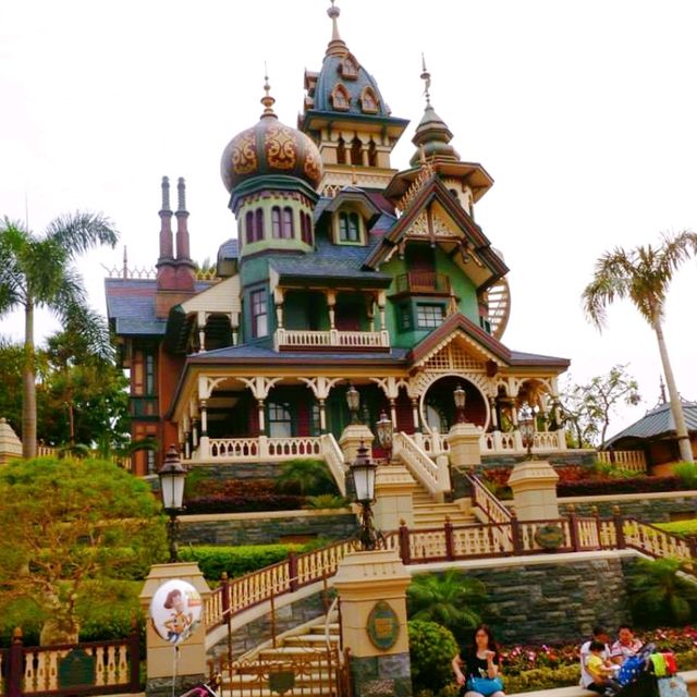 Have a Blast at Disneyland HK! 🇭🇰