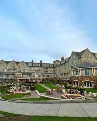 Luxurious Oasis on the Cliffs of Half Moon Bay - Experience the Splendor of Ritz Carlton 🌊🏨✨