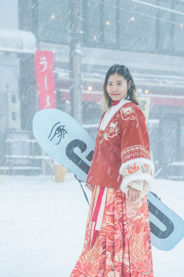 穿著漢服去滑雪，打卡東京周邊人氣很旺的雪場