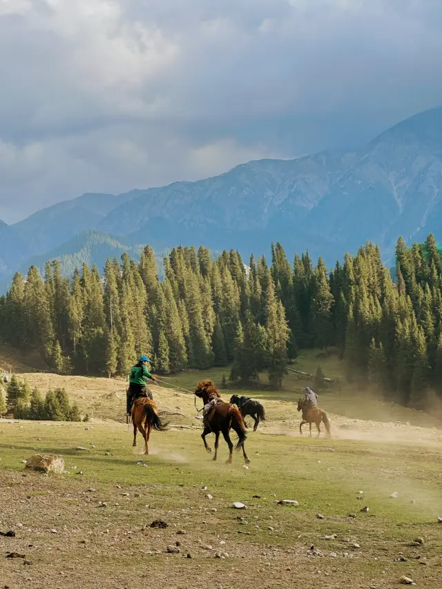 Don't leave after seeing Sayram Lake! Make a detour to check out this 'architectural wonder'