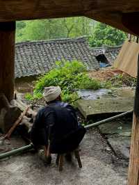 深藏在大山懷抱的村落——岜沙苗寨