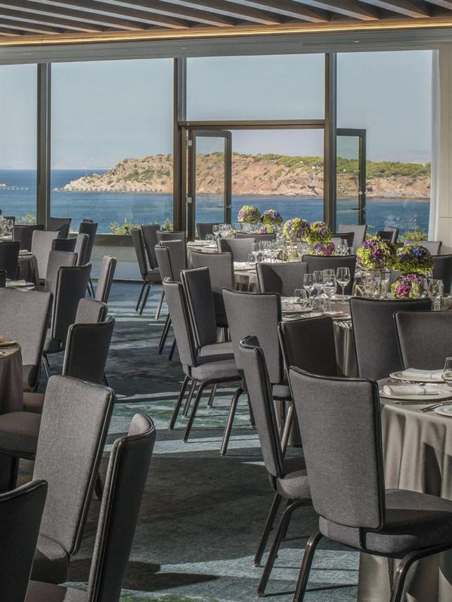 🌟 Athens Awaits: Luxe Stays at Four Seasons Astir Palace 🌊✨