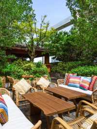 🌴 Miami's Luxe Sleeps: East Miami Hotel Review 🌟