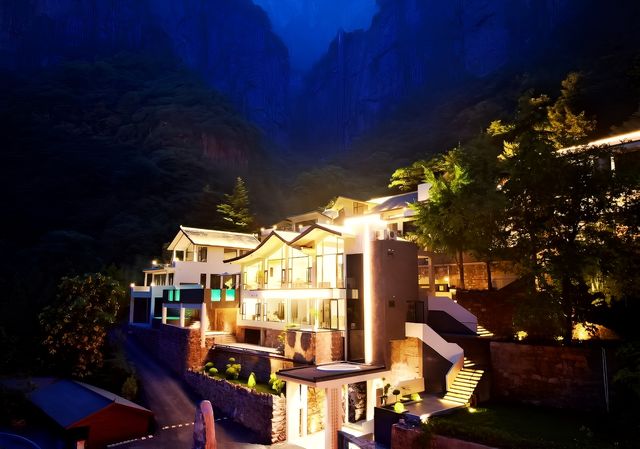 在八里溝：見山，見瀑，歸自然！
