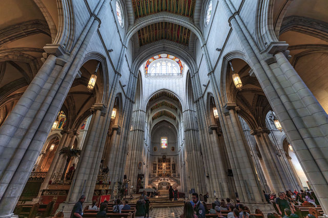 The only papally consecrated church in Spain: Madrid's Almudena Cathedral 🇪🇸