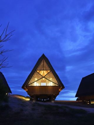 🌴🏖️ Lombok's Hidden Gem: Beach Camp Bliss 🏝️✨