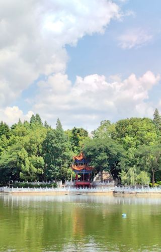 Yuxi Summer Resort: Ningzhou Park.