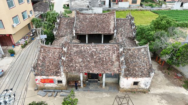 廣西富川小崗頭村楊氏宗祠。