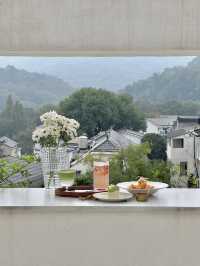 來杭州！一定要住山景民宿喝個下午茶……。