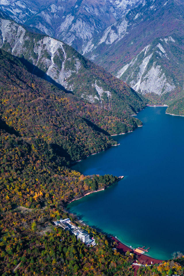 甘肅小眾旅行地，鑲嵌在黃土高原上的藍寶石。