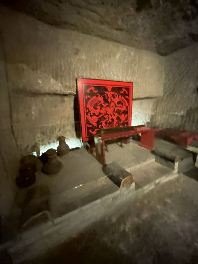 謎團眾多的徐州龜山漢墓