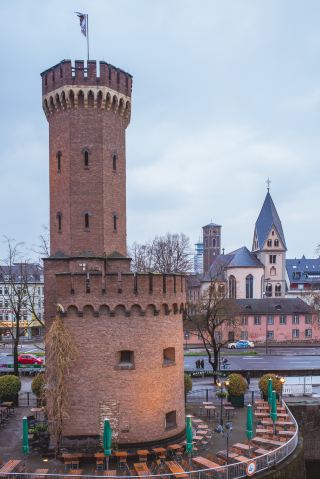 Cologne CityWalk Route Recommendation: An Immersive Experience from Morning Light to Starlight