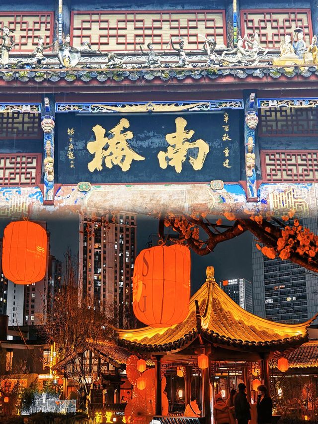 熊貓BB打架現場，萌爆100萬人點讚！