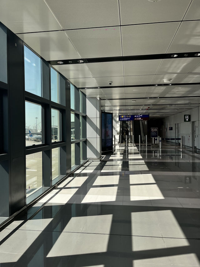 香港機場｜候機大廳空透感美到窒息✨