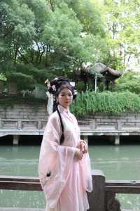 杭州西湖邊 | 居然有百元內帶漢服的酒店！