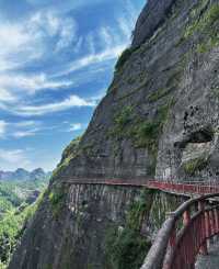 崀山一日遊 | 邂逅絕美丹霞地貌
各位，今次同大家分享一條超正嘅崀山一日遊路線！上午征服辣椒山同