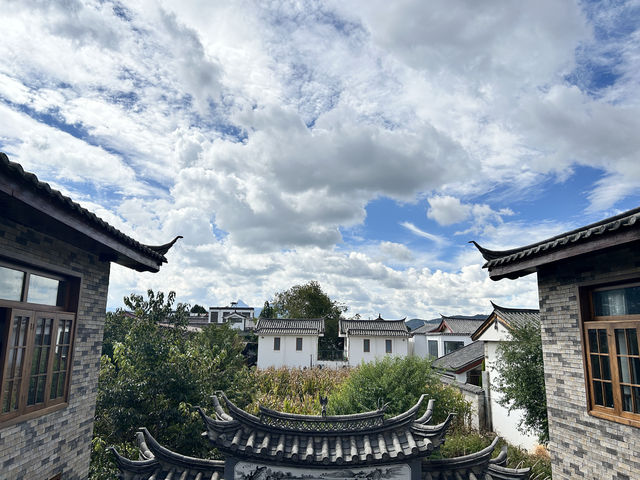 束河住到不想走！這家原木民宿把"舒服"焊在靈魂裡