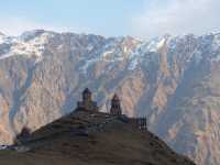 아나누리 성채 풍경 여행 가이드 아나누리(Ananuri)는 트빌리시에서 비교적 가까워 하루 일정으로 다녀오