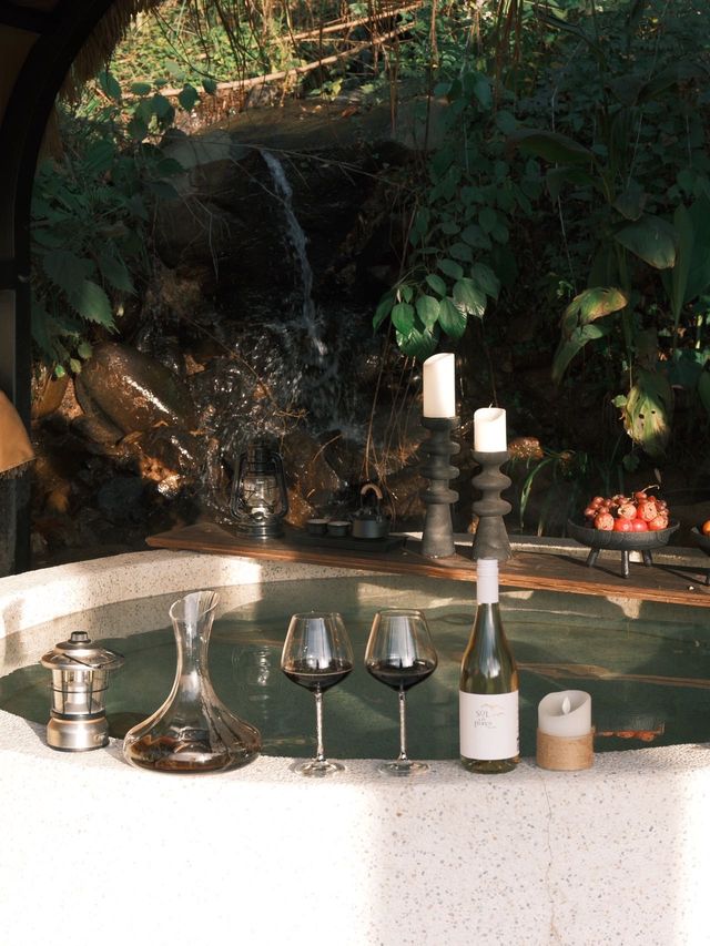 在諾克諾克私湯裡擁攬整片竹海