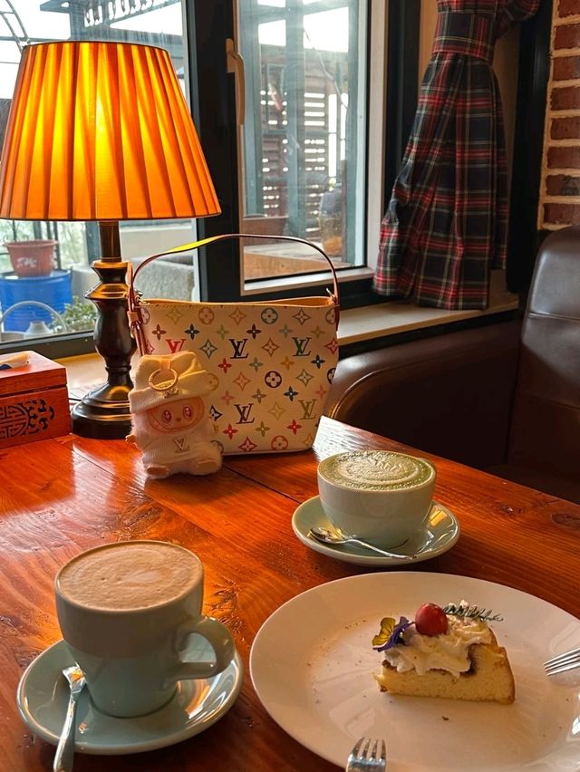 🌊 눈앞엔 끝없이 펼쳐진 바다! 청도 최고의 풍경 카페✨ 🌊 눈앞엔 끝없이 펼쳐진 바다! 청도 최고의 풍경 카페✨