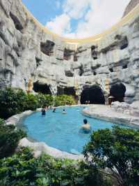 藏在丹霞峽谷裡的治癒湯泉