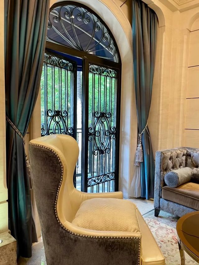 全球只有六家的索菲特傳奇酒店,中國唯一一家索菲特傳奇酒店。位置很好找,西安地鐵1號線五路口站F西南口 全球只有六家的索菲特傳奇酒店,中國唯一一家索菲特傳奇酒店。位置很好找,西安地鐵1號線五路口站F西南口