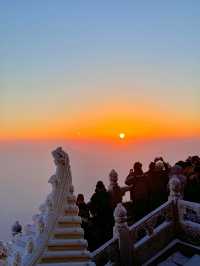 風景優美，去旅遊不來一次峨眉山，真的很可惜，每年都有不一樣的風