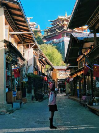 For these photos, I traveled to Shangri-La 15 times! 