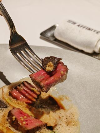 Shenzhen's New Black Pearl｜Capturing the mountains, sea, and spring all in this poetic dish.
