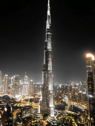 Tallest Wonder🌆