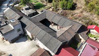 湖北崇陽橋上村陳家沖新屋