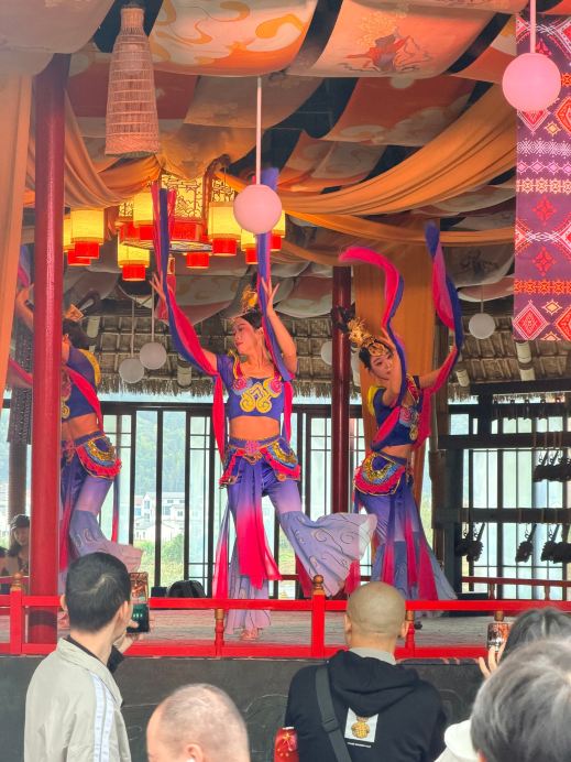 A hidden gem for Hanfu photos with your bestie