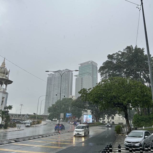 迷迷濛濛的古蹟和Merdeka 118