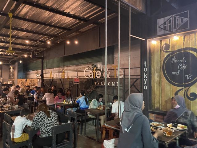 Amanda cafe 
