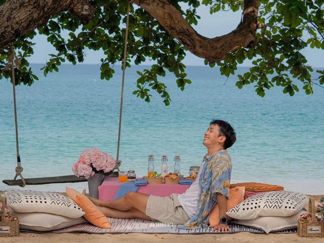 Khaolak Emerald Beach Resort & Spa ริมทะเลสวย