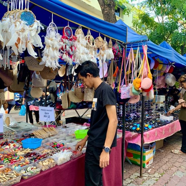 Gaya Street Market: A 🌞-day must do in KK