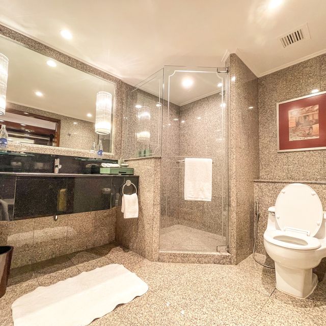 Anantara Siam Bangkok Hotel 