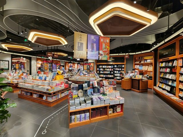 【書香與咖啡的融合】西西弗書店+矢量咖啡：在閱讀與品味中享受心靈寫意