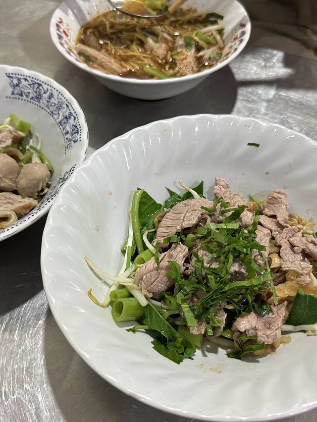 ร้านเจ๊ริน ก๋วยเตี๋ยวหมูเลียง-เนื้อเลียง 🌿