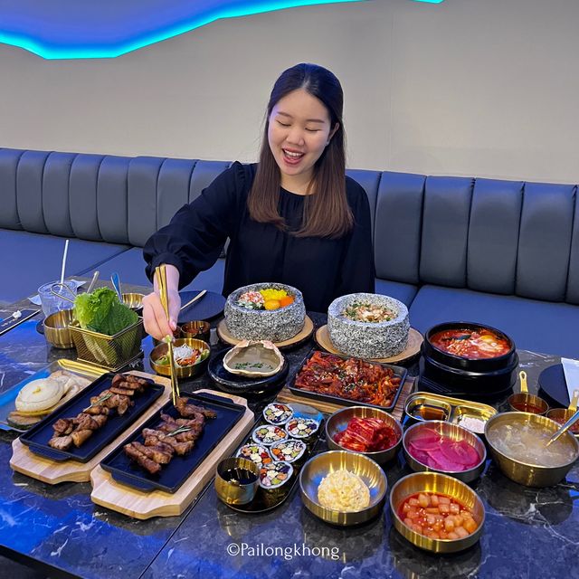 Holic Seoul Food | Ari