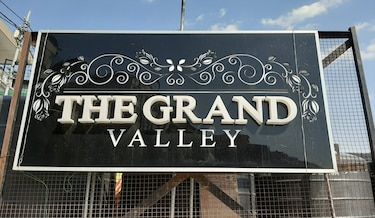 HOTEL THE GRAND VALLEY 
